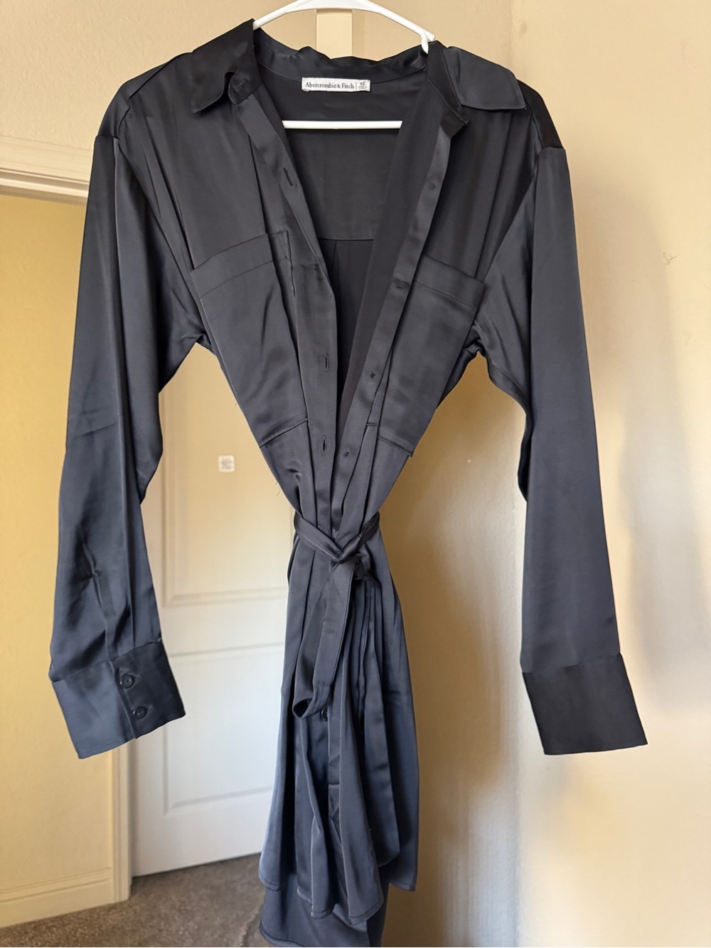 Belted Sexy Abercrombie Long Sleeve Satin Black Shirt Dress XS